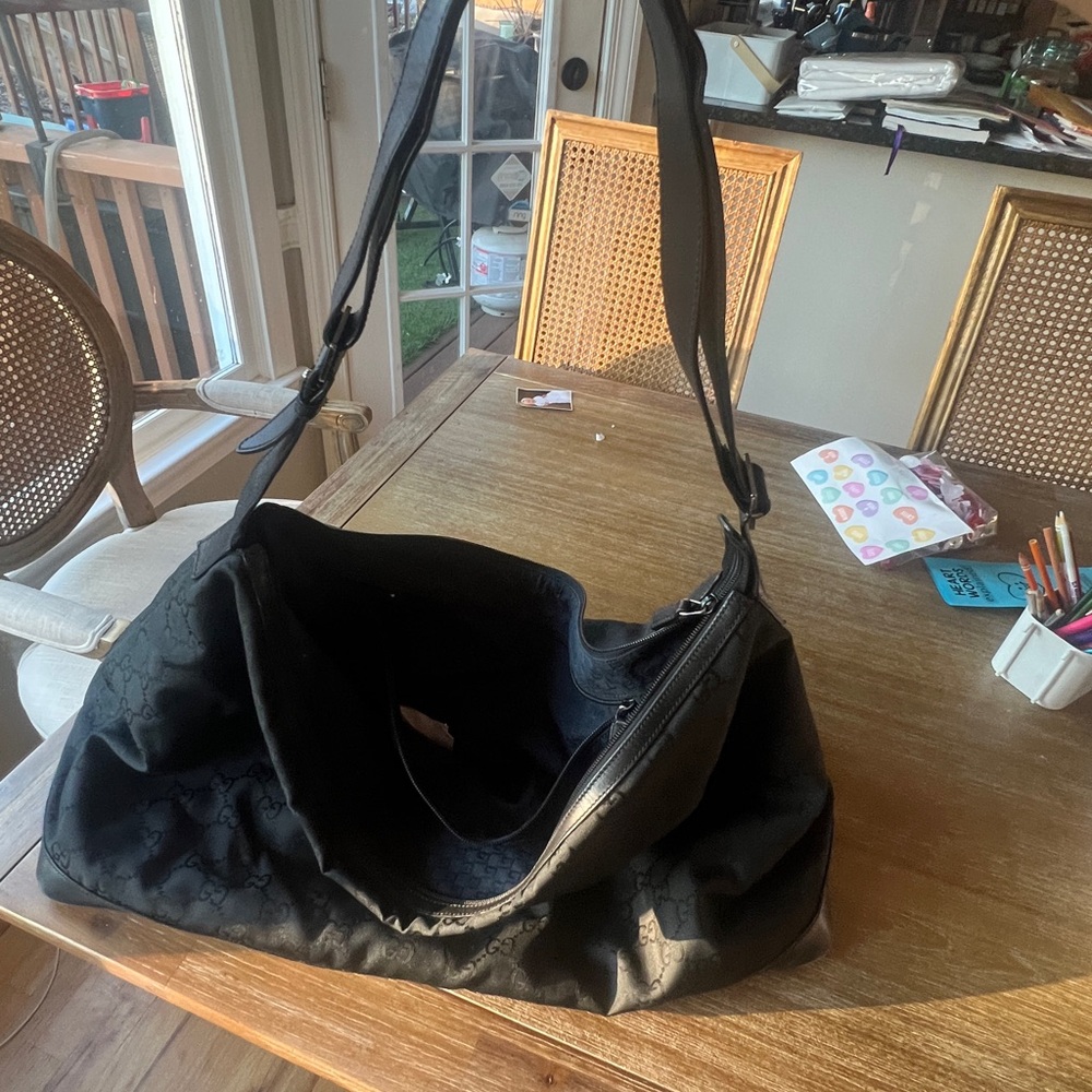 Gucci Black Monogram Duffel Bag - Picture 5 of 8